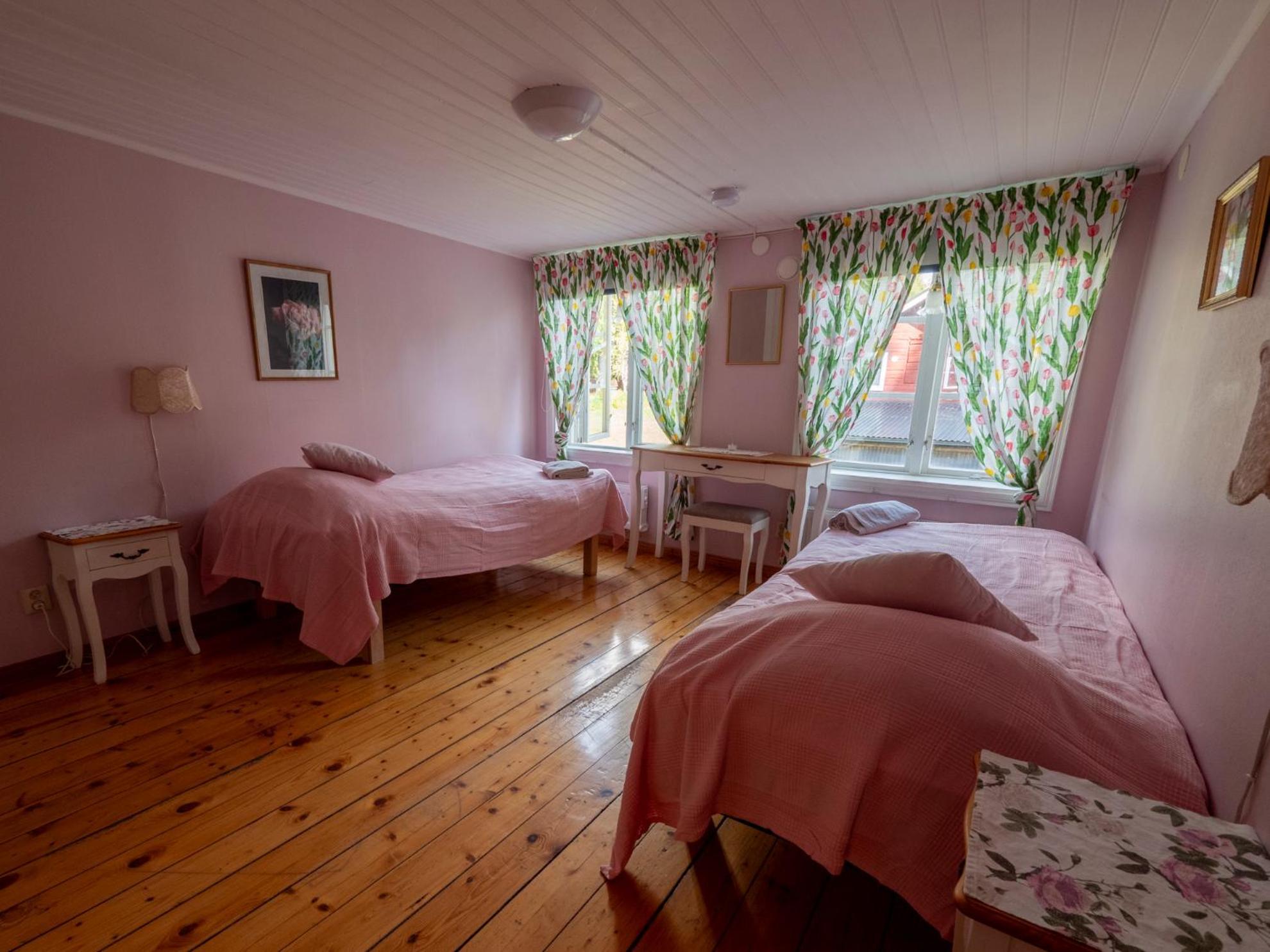 Enecopia Bed & Breakfast Enköping Buitenkant foto
